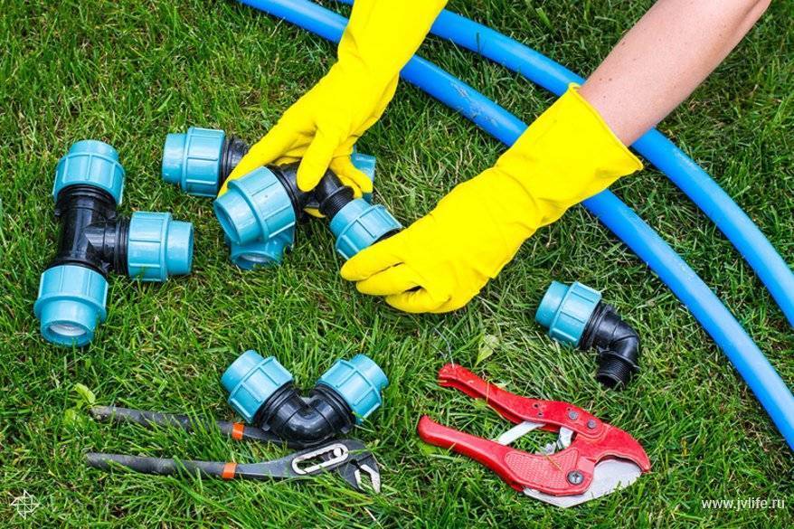 Полиэтиленовые трубы и фитинги. Виды, монтаж, срок службы